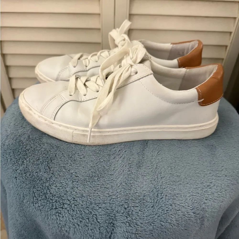 White and Tan Casual Sneakers